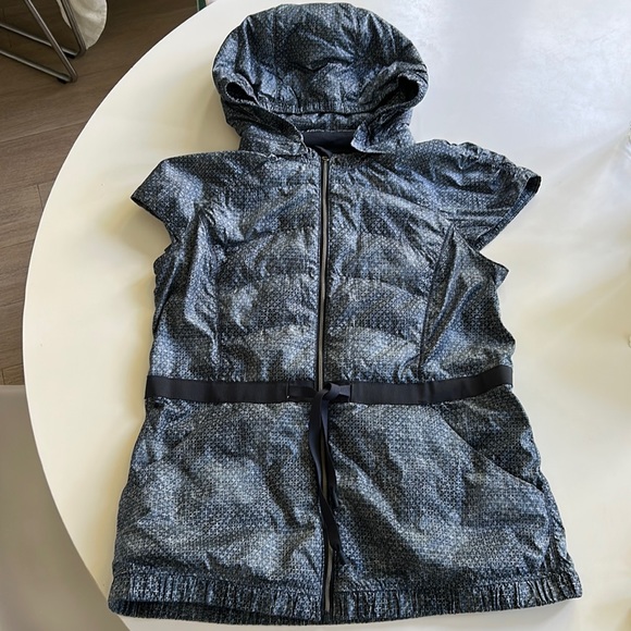 Lululemon Spring Fling vest. In like new condition. - Picture 1 of 5